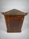 18th Century Oak Hanging Corner Cabinet With Fitted Interior & Key. - Harrington Antiques