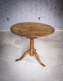 George II Provincial Oak Bird Cage Tilt Top Table, c.1740. - Harrington Antiques