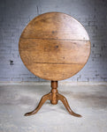 George II Provincial Oak Bird Cage Tilt Top Table, c.1740. - Harrington Antiques